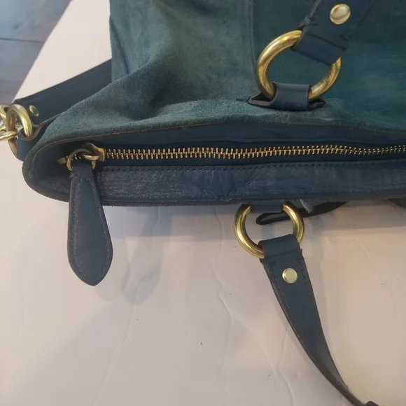 Coach Campbell Izzy Teal Tote Suede Bag w/ Shoulder strap. Good used condition. - Picture 10 of 16